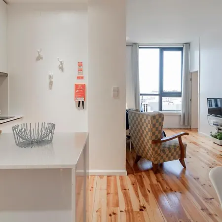 Fernandes Tomas 424 By Lovelystay Apartment