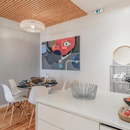 Fernandes Tomas 424 By Lovelystay Apartment *